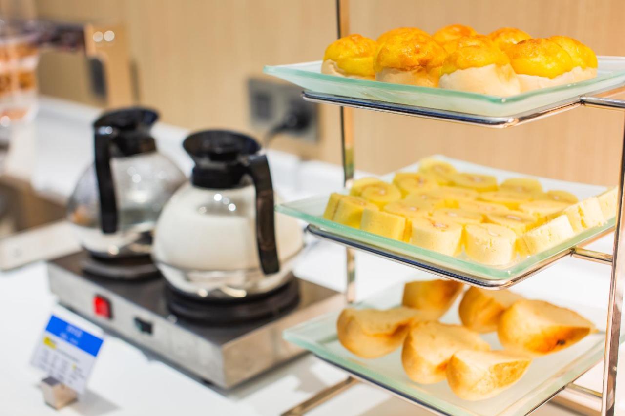 Holiday Inn Express Jiangmen Jianghai By Ihg Екстер'єр фото