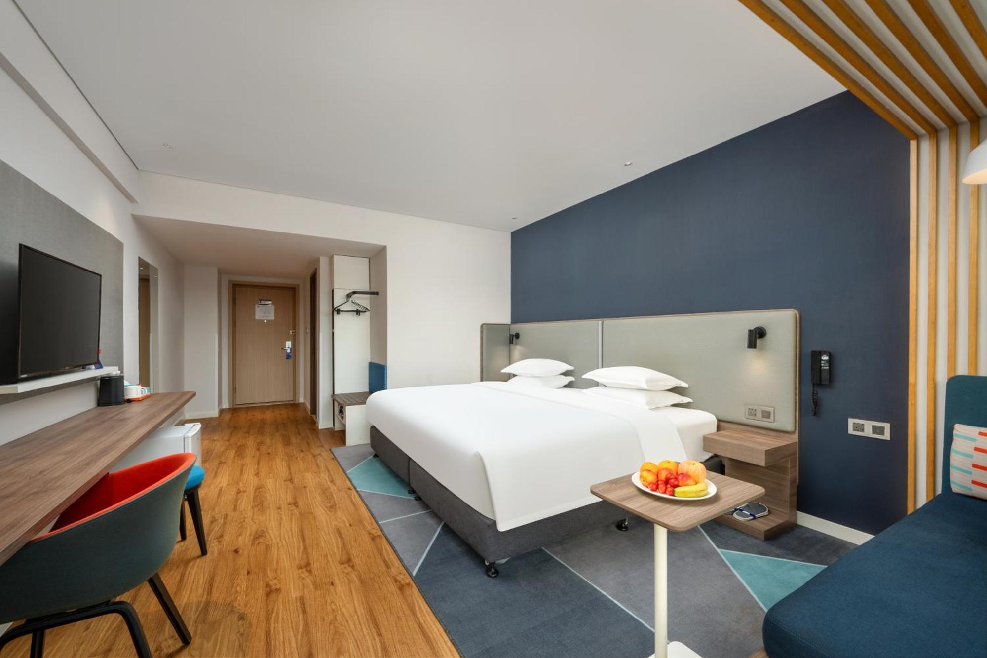 Holiday Inn Express Jiangmen Jianghai By Ihg Екстер'єр фото