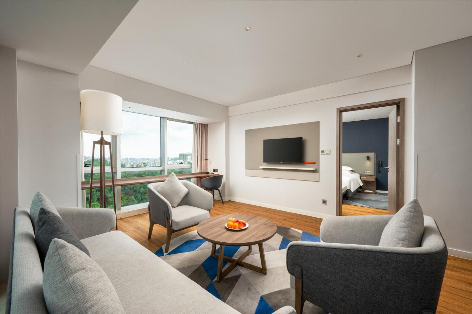 Holiday Inn Express Jiangmen Jianghai By Ihg Екстер'єр фото