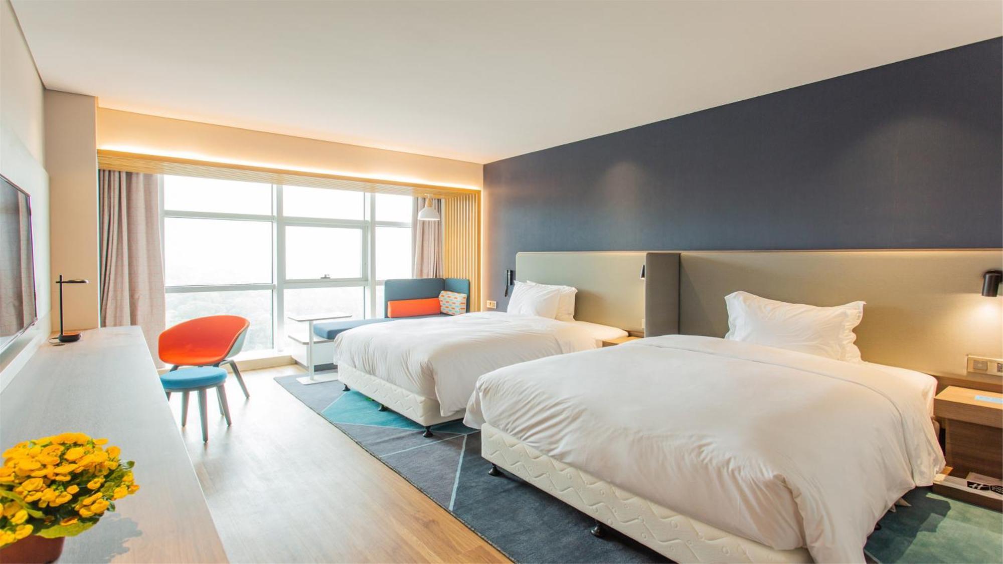 Holiday Inn Express Jiangmen Jianghai By Ihg Екстер'єр фото