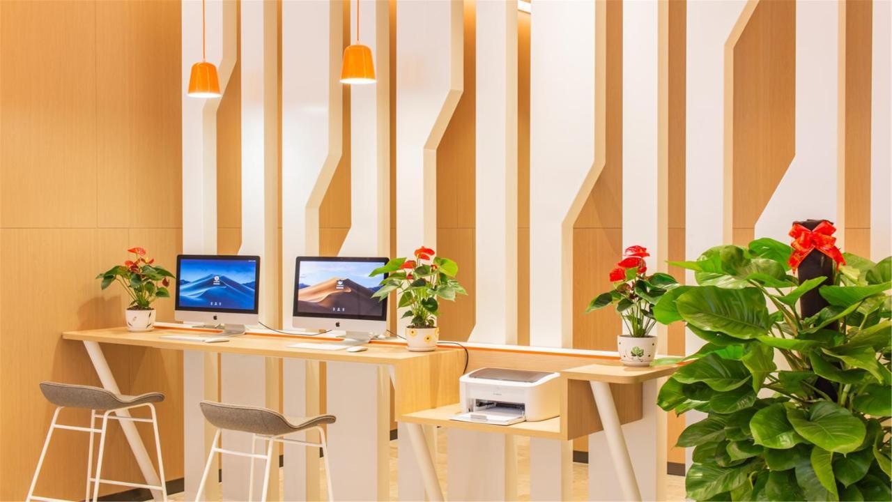 Holiday Inn Express Jiangmen Jianghai By Ihg Екстер'єр фото